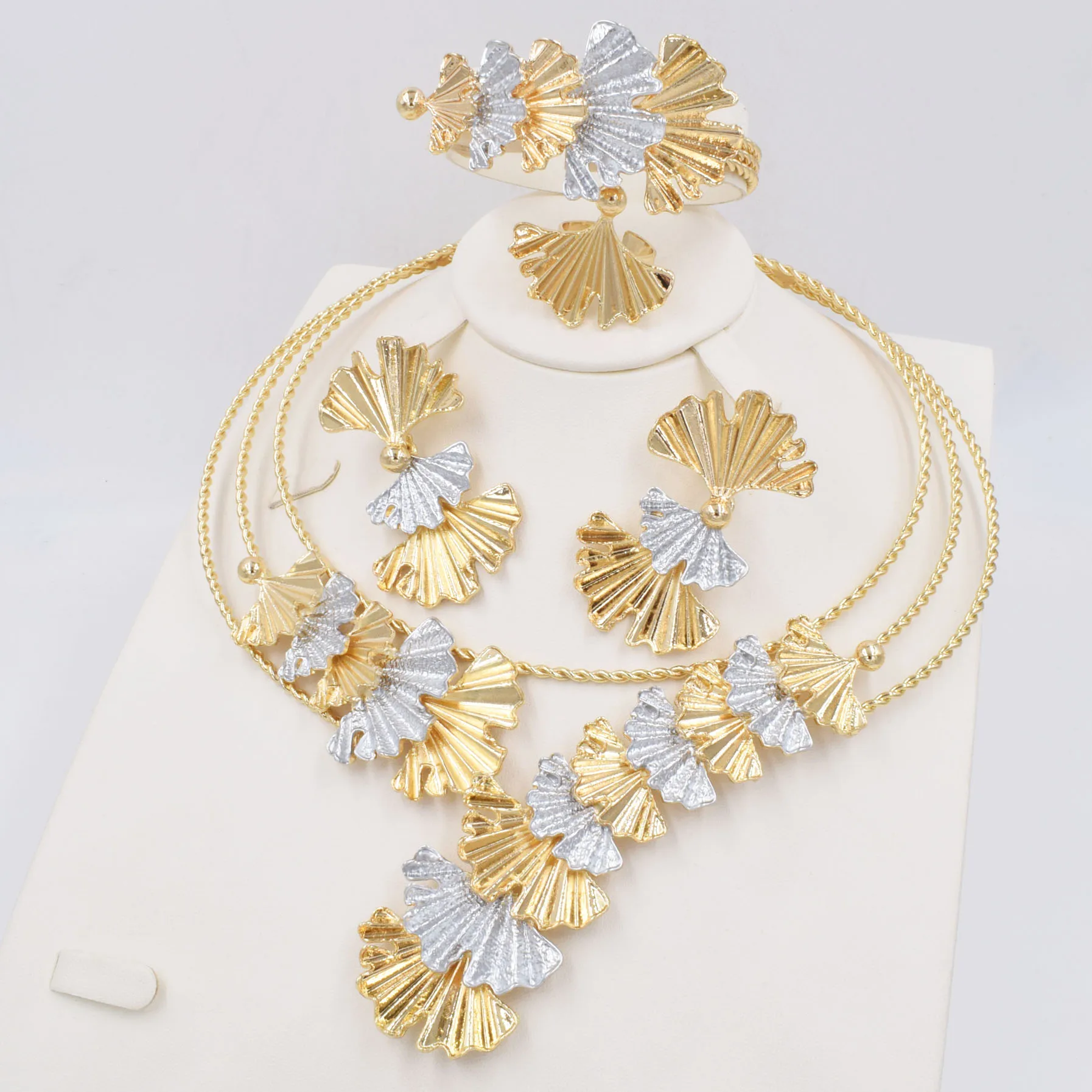 NEW Italian Gold Plated Jewelry Set Dubai Gold Color High Quality Ladies Necklace Earring Bracelet Rings Banquet Wedding Jewelry