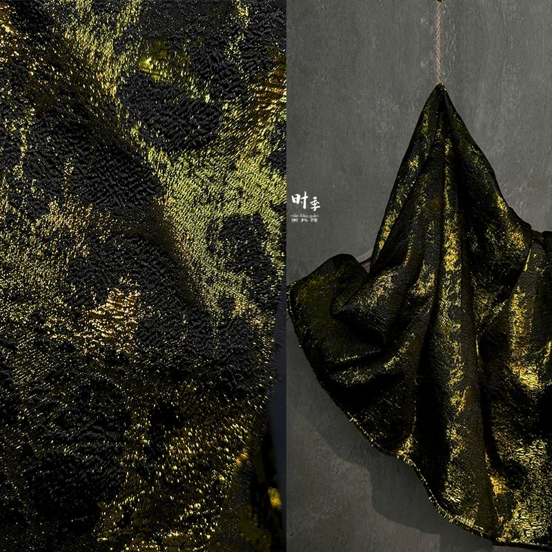 

gold three-dimensional relief on a black background, autumn and winter dark wind jacquard jacket fabric, short skirt designer