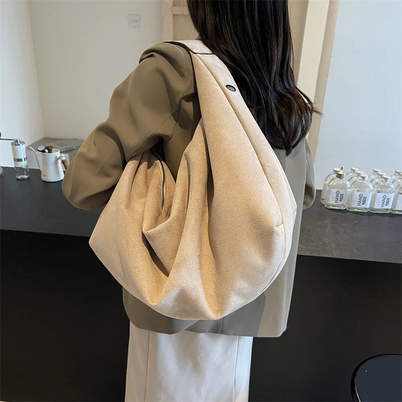 

New Casual Women Large-capacity Handbags Flannel Commuting Shopper Single-shoulder Bag Lady Travel Solid Multi-function Tote Bag