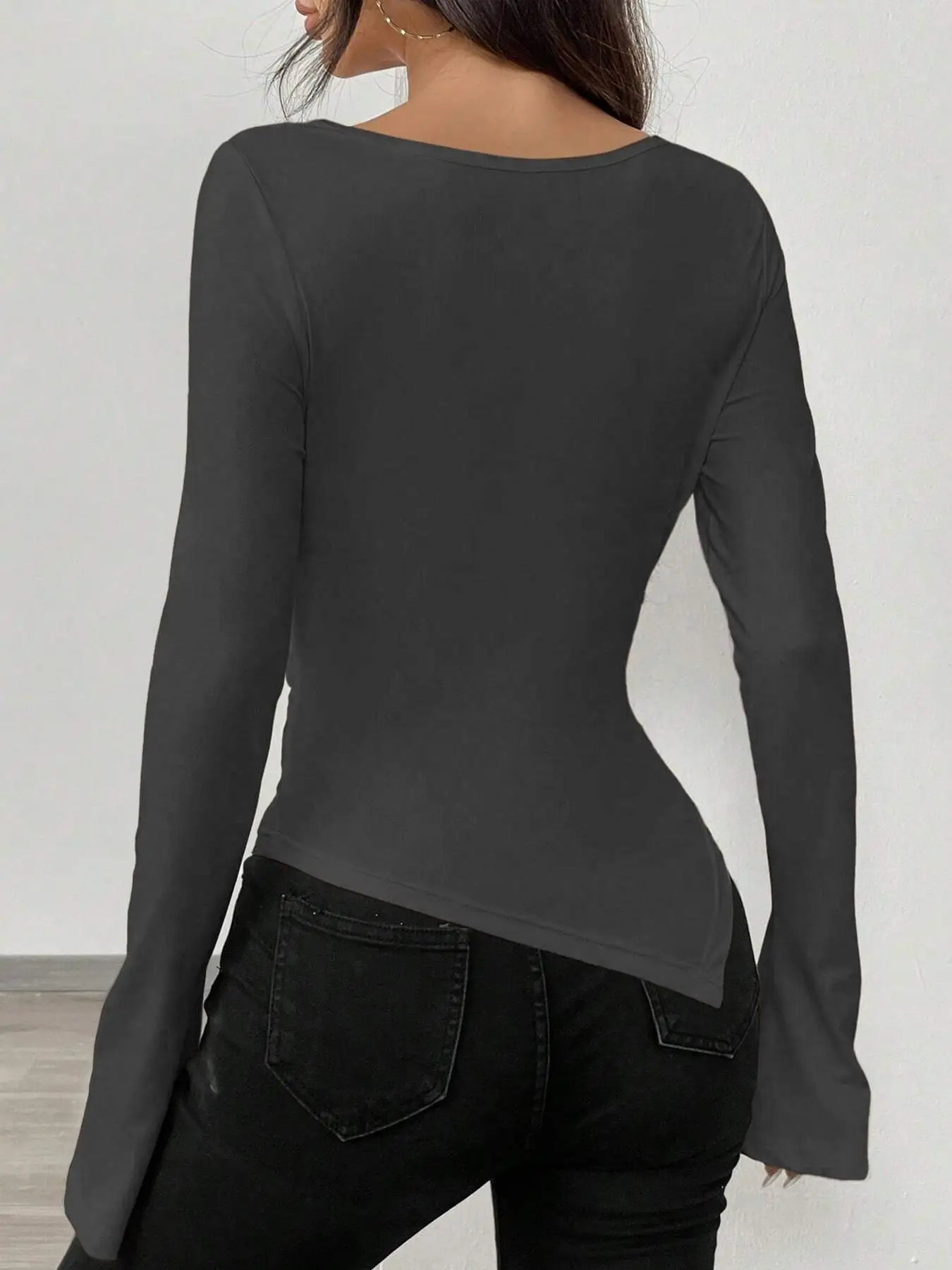 T-shirt en tricot à col asymétrique pour femmes, haut tendance décontracté, tissu extensible confortable, parfait pour un usage quotidien et des superpositions