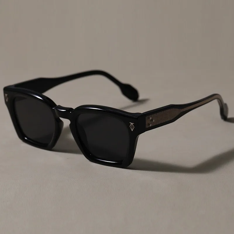 Retro Square Polarized Men's Sunglasses UV400 Anti-Glare Driving Shades with Acetate Frame And Textured Legs Fashion Eyewear