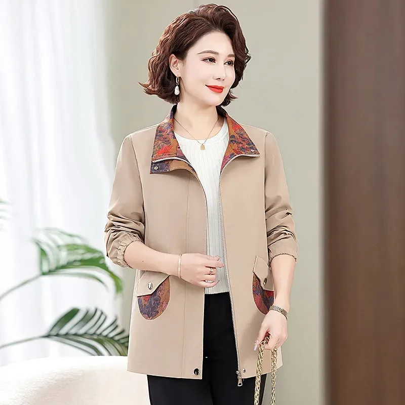 2025 New Short Windbreaker Jacket Female Spring Autumn Trench Coat Large Size Fashion Outerwear Middle-Aged Elderly Women Tops