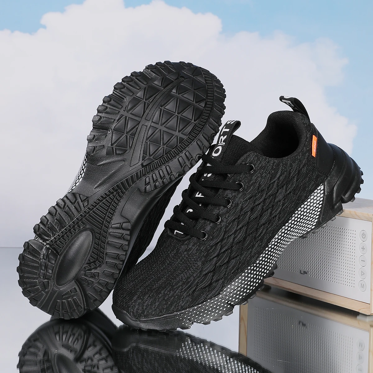 

YRZL Мужская тренировочная обувь Легкие спортивные кроссовки для мужчин Нескользящая удобная спортивная обувь Повседневная обувь для прогулок на открытом воздухе