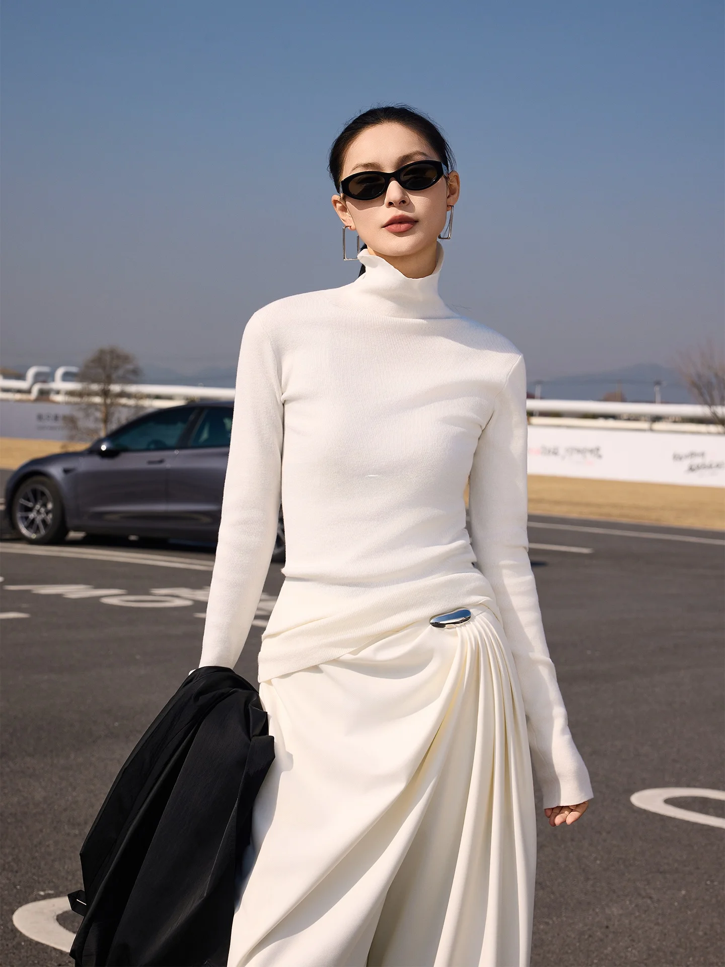 

Jieji Zhang Qi Women's High Collar Knitted Top Slim Fit Base Layer irt White Color Casual Sle Spring Season Faionable