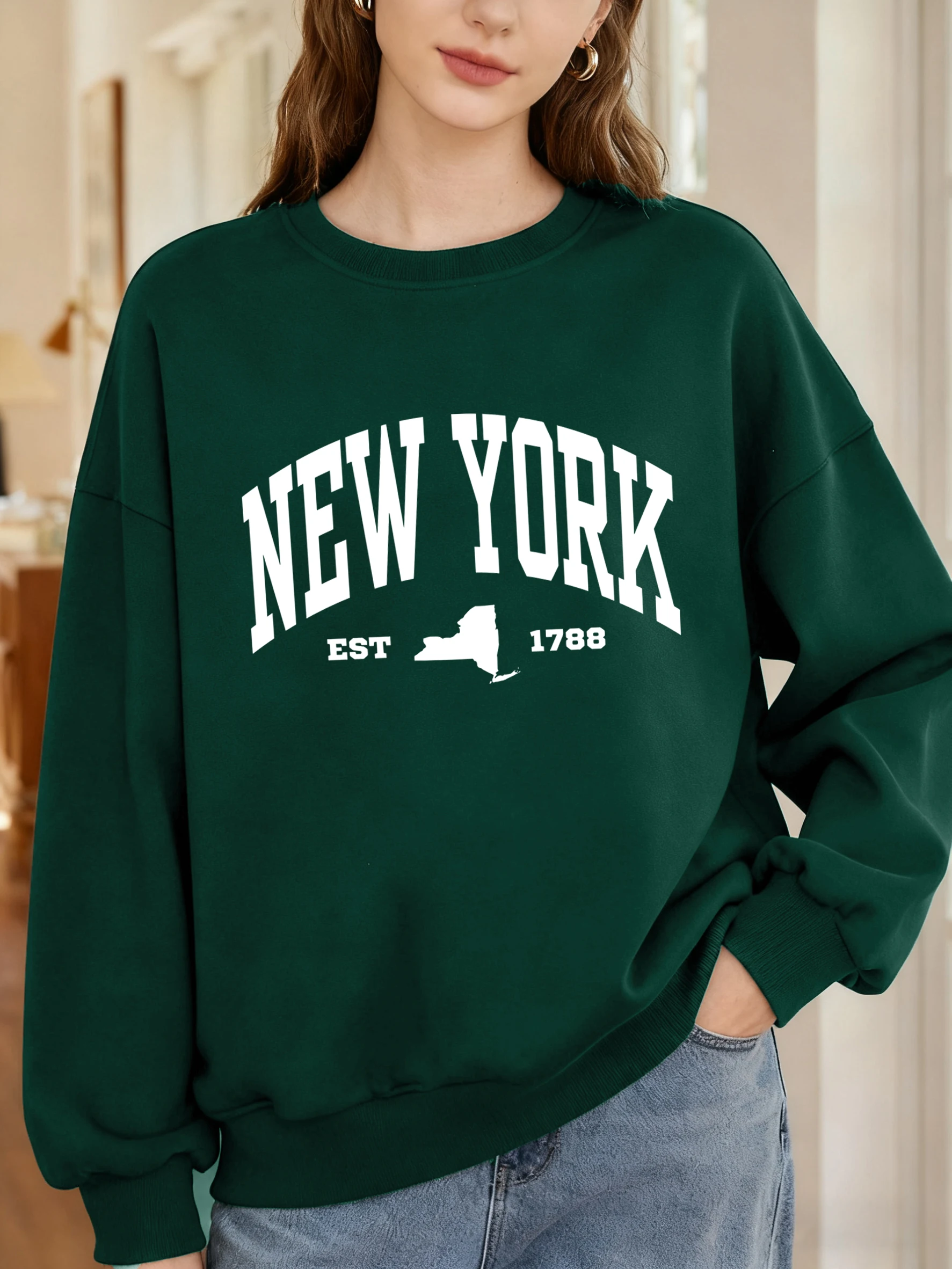 เสื้อสเวตเชิ้ตผู้หญิงพิมพ์ลายตัวอักษร New York Est 1788 แฟชั่นคอกลมสวมหัว สไตล์ลำลอง โอเวอร์ไซส์ สตรีทแวร์ ฤดูใบไม้ร่วง Y2K เสื้อผ้าผู้หญิง