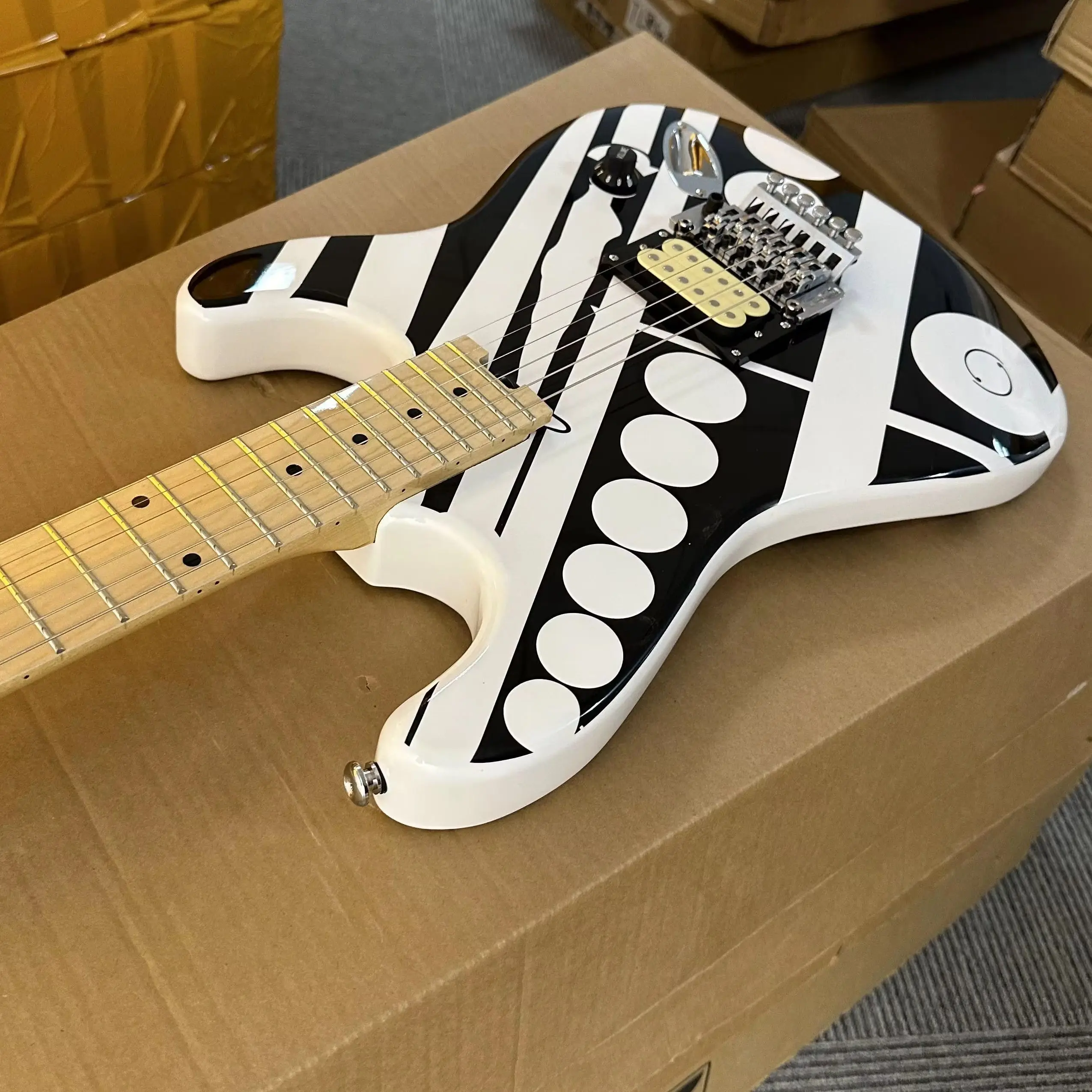 Black White Stripes Electric Guitar 22 Frets Maple Neck & Circles Graphic 6 String Free Shipping & Fast Delivery Free Shipping