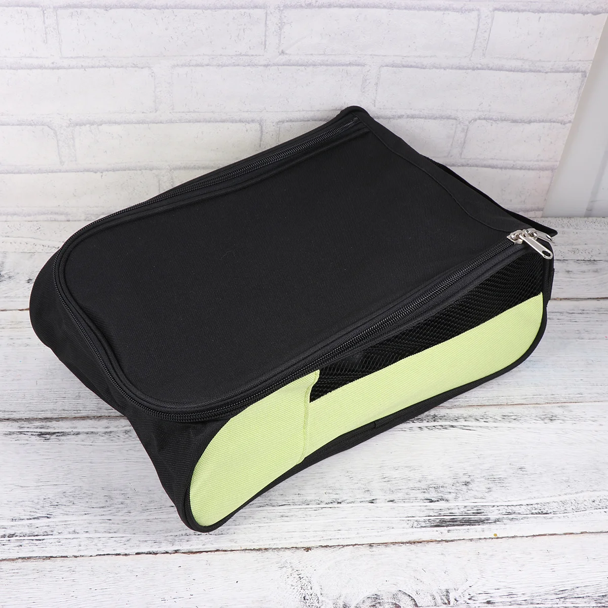 Shoe Bag for Golf Shoes Ventilated Polyester Mesh Storage Pouch with Inner Lining Dust Proof Travel Carrier Light Green