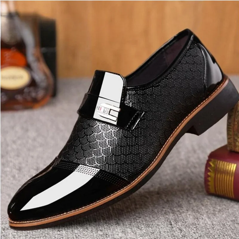 Fashion Versatile and Elegant Men Formal Buckle Shoes Men Formal Shoes Large Size Wedding Formal Leather Shoes