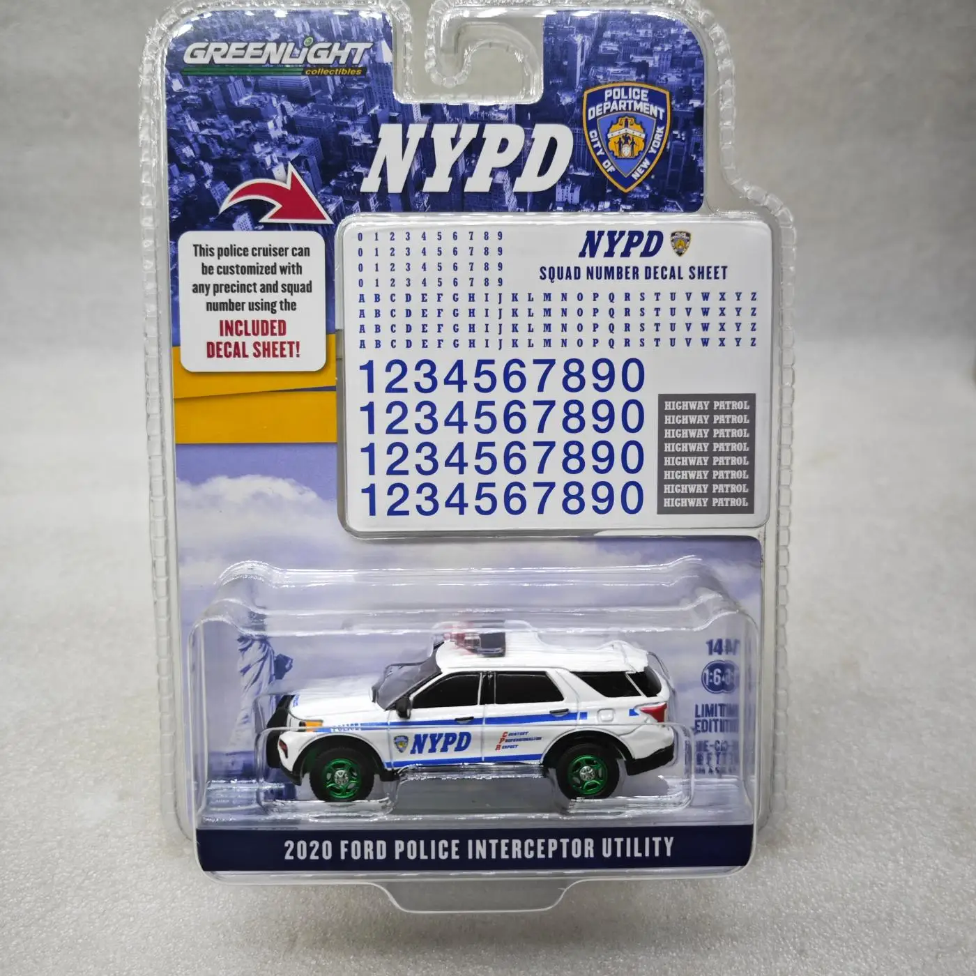 Зеленый свет 1:64 2020, полицейская машина Ford Explorer (NYPD) и наклейка с номером лидера команды, зеленая машина, автомобиль из сплава, игрушечный автомобиль, коллекционные предметы, хобби I