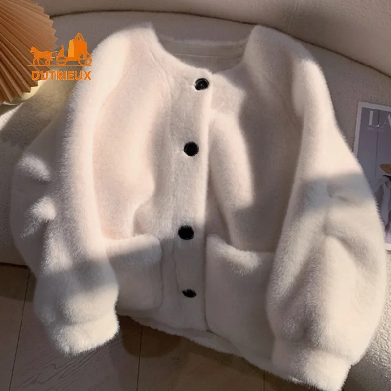 2025 New Winter Women's Round Neck Real Mink Jacket, 100% Real Mink Fur, Fashion Travel Ski Warm Thickened Women's Mink Coat