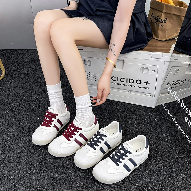 

2025 НОВАЯ легкая удобная женская повседневная обувь на плоской подошве с круглым носком, дышащие кроссовки без шнуровки, резиновая подошва с мягкой подошвой