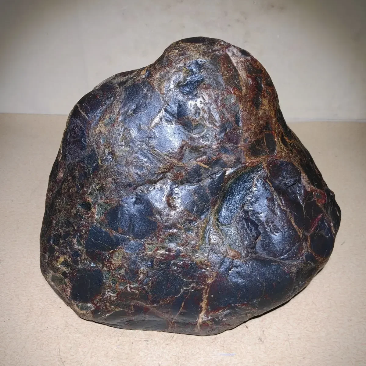 Desert Gobi rough stone magnetic folk meteorite iron pictographic ornament