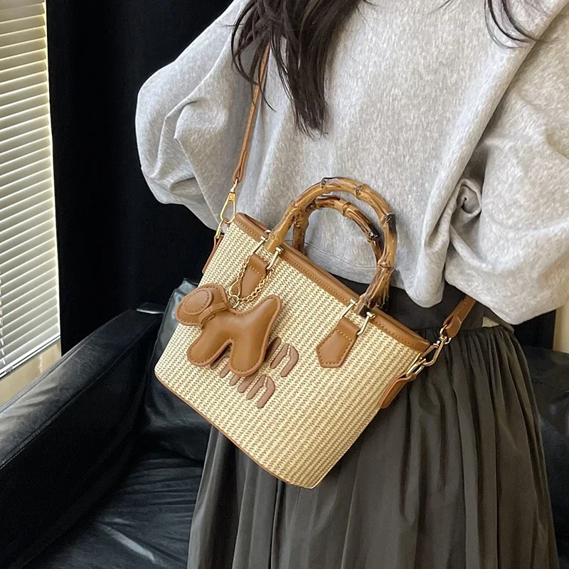 

Fashion Elegant Women's Leather Shoulder Bag Luxury Crossbody Handbag Classic Designer Tote For Stylish Dressing