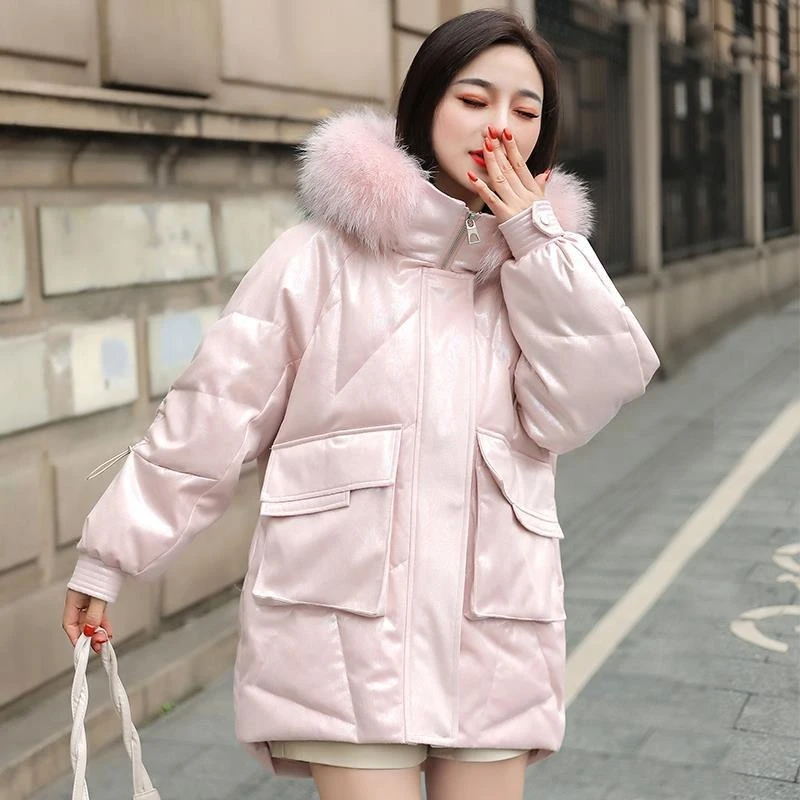 

Корейское шикарное свободное хлопковое пальто 2025 года, женский зимний наряд с большим меховым воротником и блестящим белым модным горячим распродажем