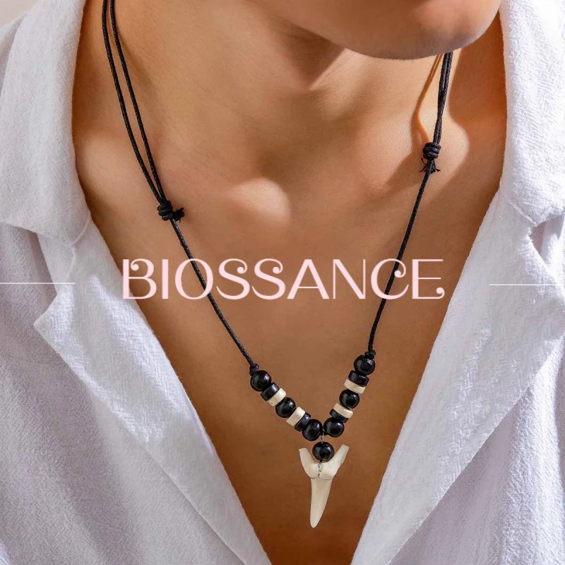 BIOSSANCE New Exquisite Fashion Personalized Wooden Beads Imitation Shark Tooth Pendant Necklace For Men Jewelry Accessories