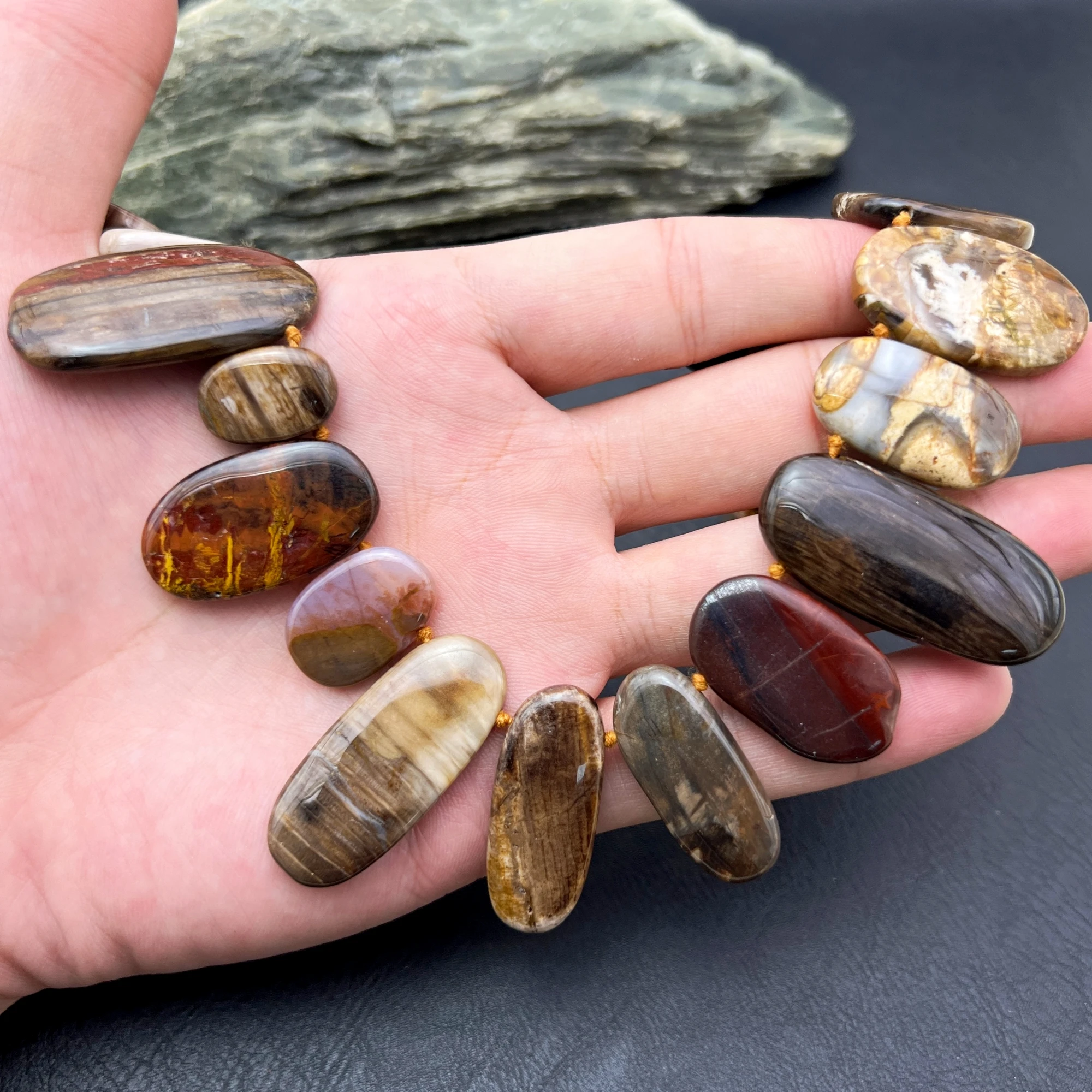 

Mix Size Oval Shape Natural Petrified Wood Slice Beads For DIY Choker Necklace Making MY250936