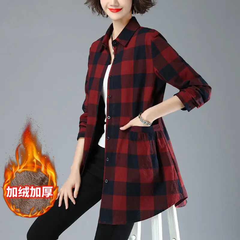 Camicia a quadri in velluto eleganza donna autunno inverno nuova giacca a vento moda madre a maniche lunghe cappotto primaverile spesso per anziani di mezza età