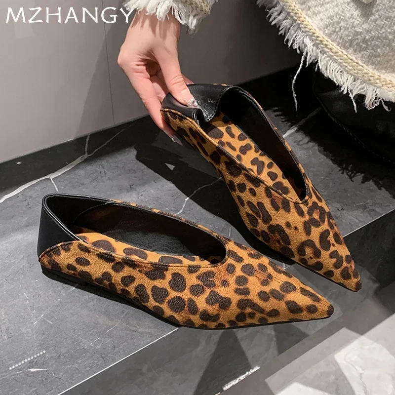 

Леопардовая обувь на плоской подошве, дизайнерские женские сандалии с острым носком, модные неглубокие лоферы 2024, весенняя повседневная обувь, трендовая уютная мужская обувь