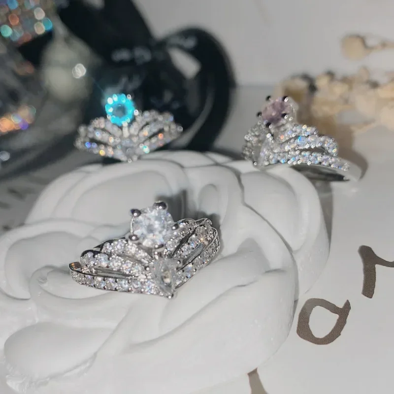 

MDLFES Moiss1n Diamond Style Versa Original New Hong Kong Style Ring Women 18K Plated Micro Zirconia Crown Ring