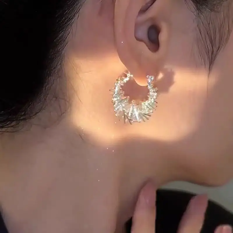 Punk Metal Irregular Hollow Silver Color Stud Earrings for Women Minimalism Spiral Hoop Earring Party Jewelry Accessories Gifts