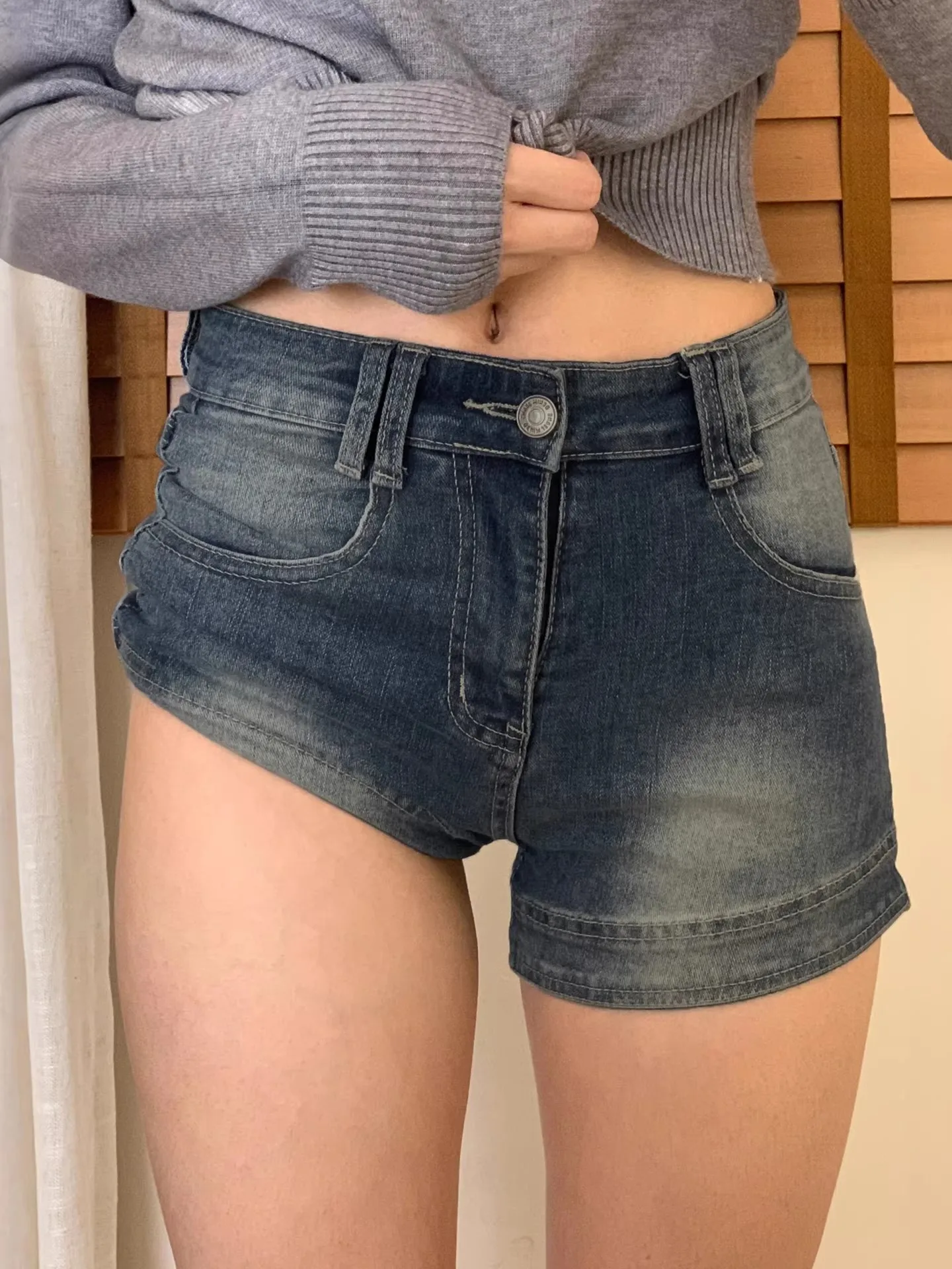 

High Waist Elastic Denim Shorts Women's Summer Straight Leg Slimming Jeans Hidden Meat Hot Pants Zipper Closure Casual Shorts
