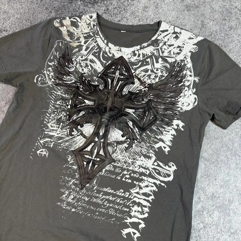 New dark style T-shirt for men and women, cross-border wholesale from Europe and America, new street cross pattern printed short