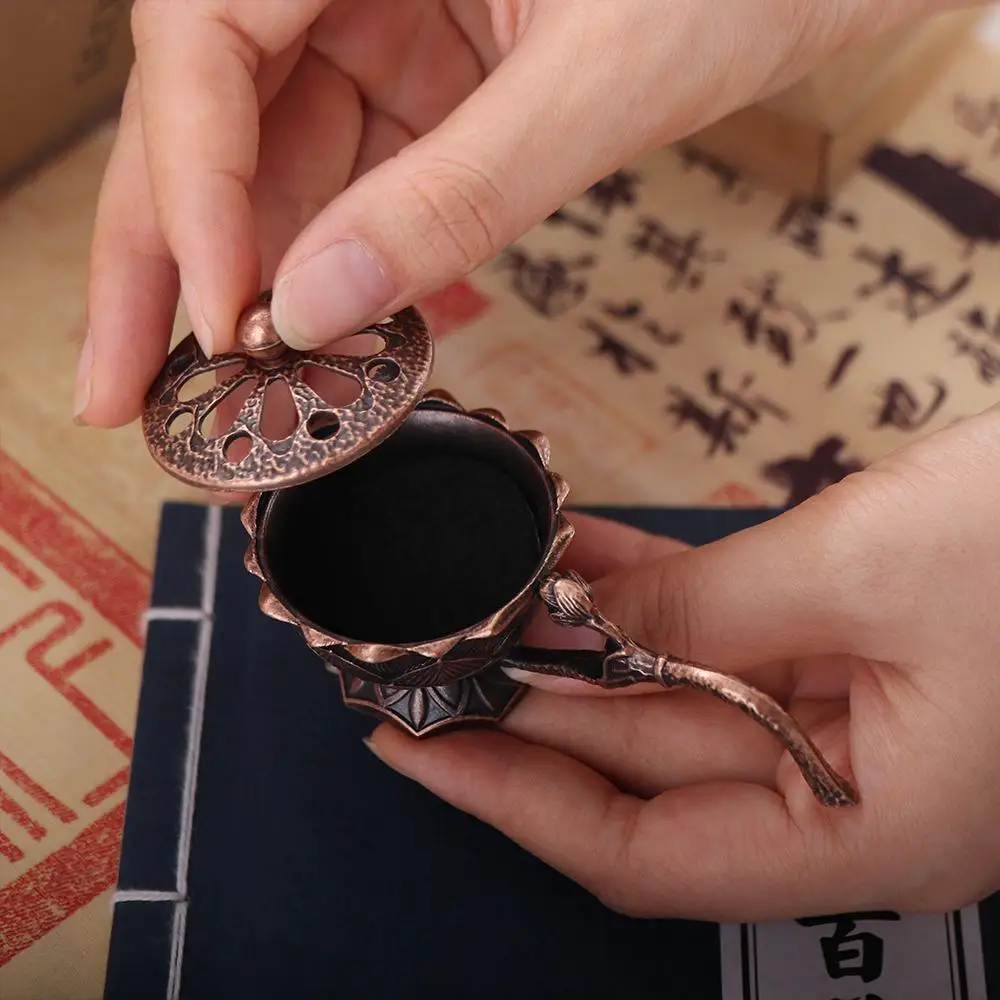 Room Decor Alloy Lotus Hand Stove Small Retro Copper Brass Incense Holder With Cover Hollow Out Metal Censer Yoga Studio
