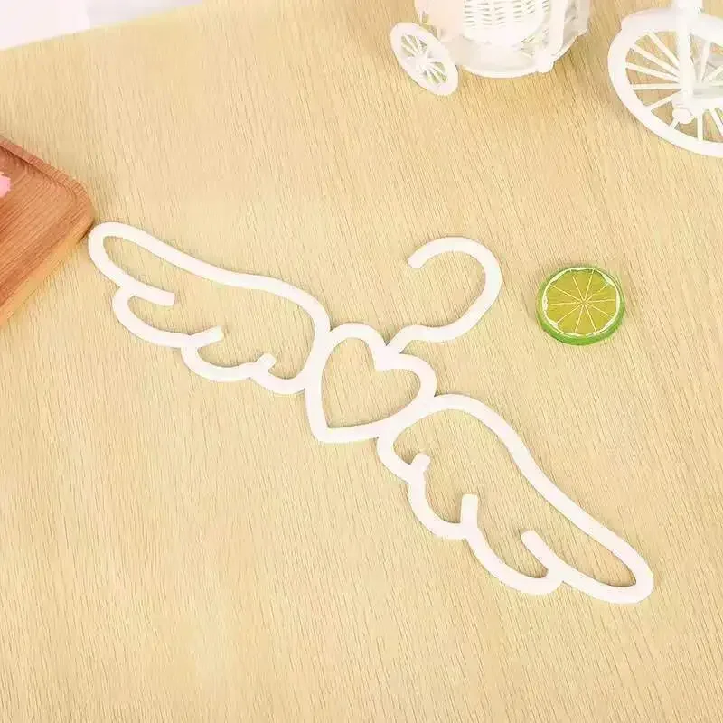 1PC Cute Angel Love Wings Hanger Multi-purpose Home Drying Rack