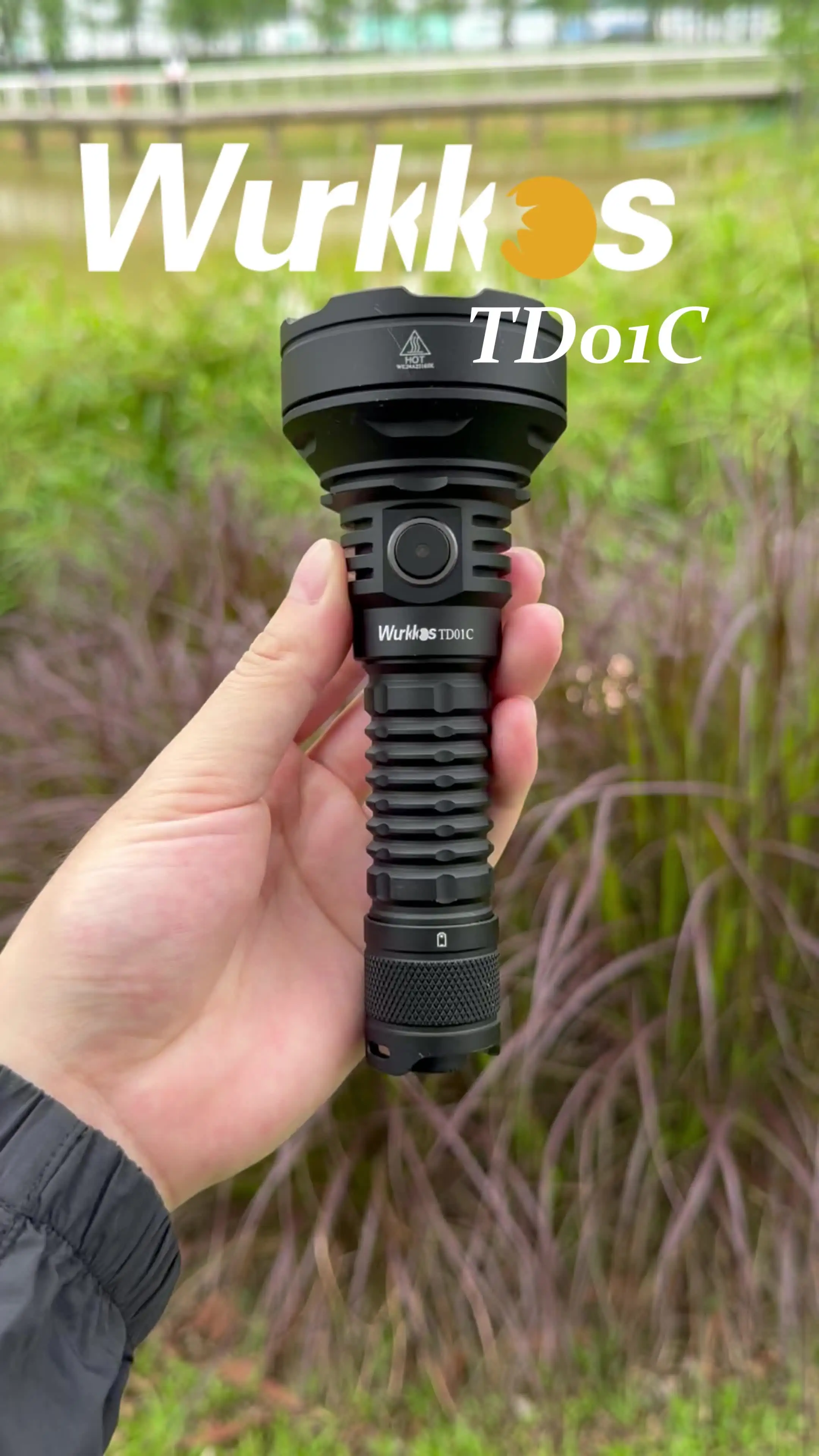 Wurkkos TD01C タクティカル懐中電灯、USB充電式、1800ルーメン、超長