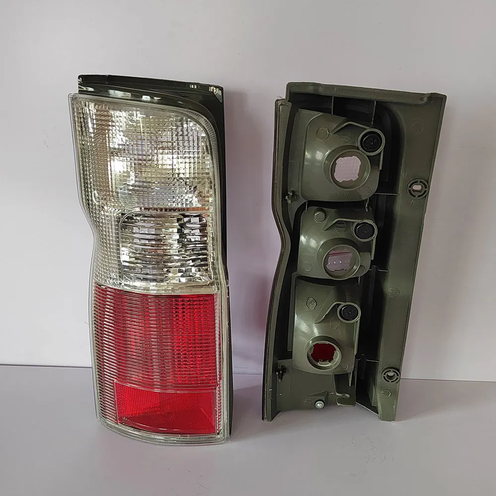 

Set Taillights For Nissan Caravan URVAN E24 E25 2001TO 2005 Rear Lights OEM 26550-VW025 26555-VW025