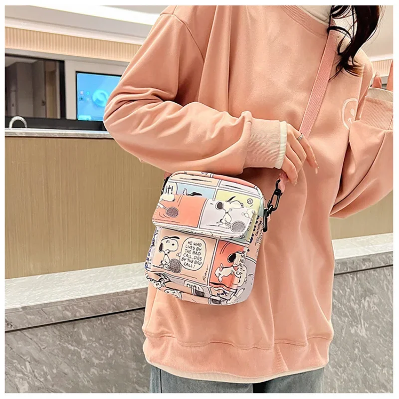 Snoopy Small Shoulder Bags Nylon Women Mobile Phone Bags Mini Female Messenger Purse Lady Wallet New Female CrossBody Bag kawaii