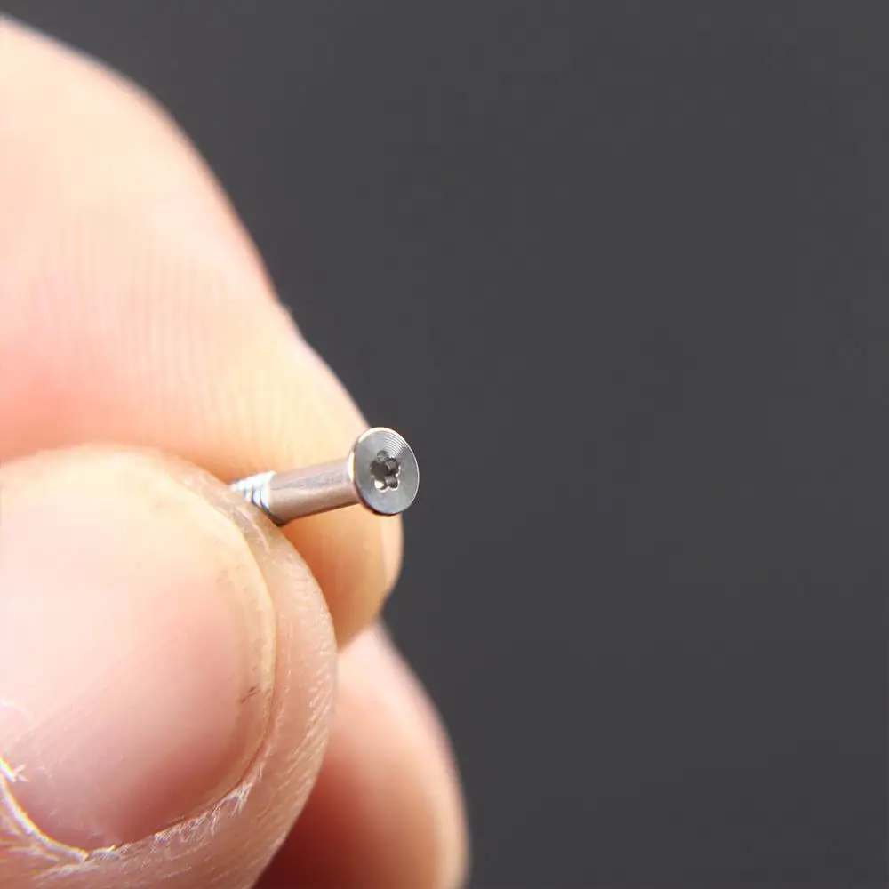 MC966 2012 10 2015 10Pcs New Case 2010 2014 2011 Screw 13