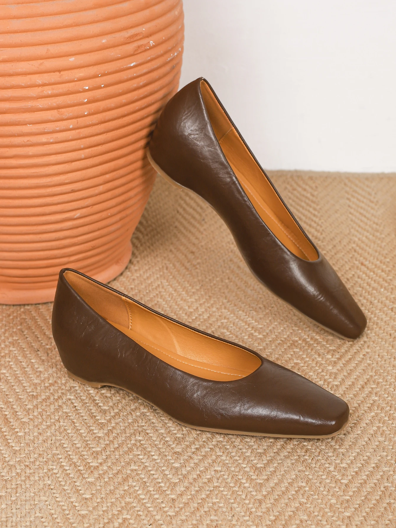 Scarpe da donna in morbida pel - Leather Work Women Shoes recensione e prezzo