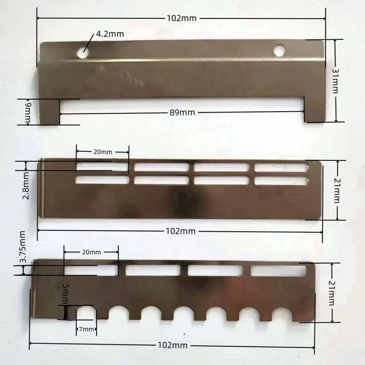Multifunctional Stainless Steel Beehive Nest Door, Anti-escape Anti-wasp Anti-ant Panel for Queen Bee Control
