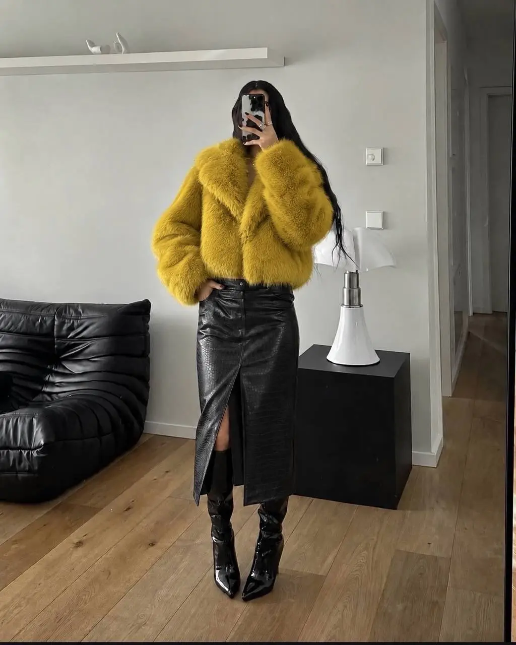 Laur 2026 Women Faux Fox Fur Cropped Jacket Big Lapel Collar Fluffy Short Warm Winter Coat Party Elegant Outerwear