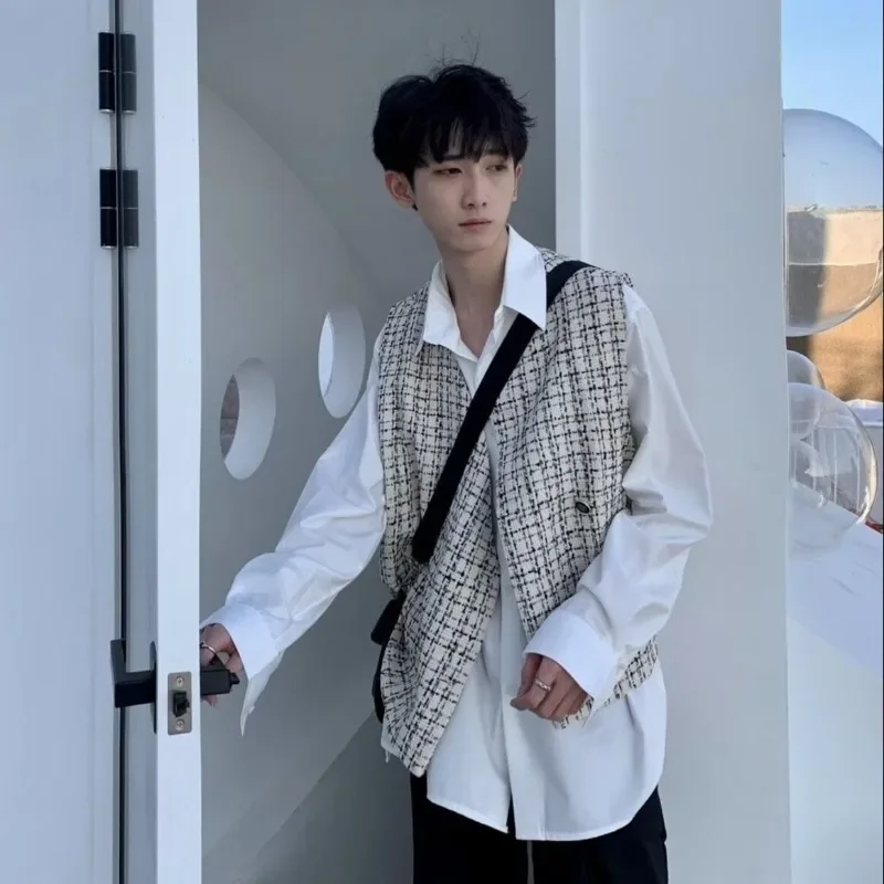 

Stylish Autumn Vest for Women Korean Design Knitwear with Unique Texture Perfect for Streetwear Office​