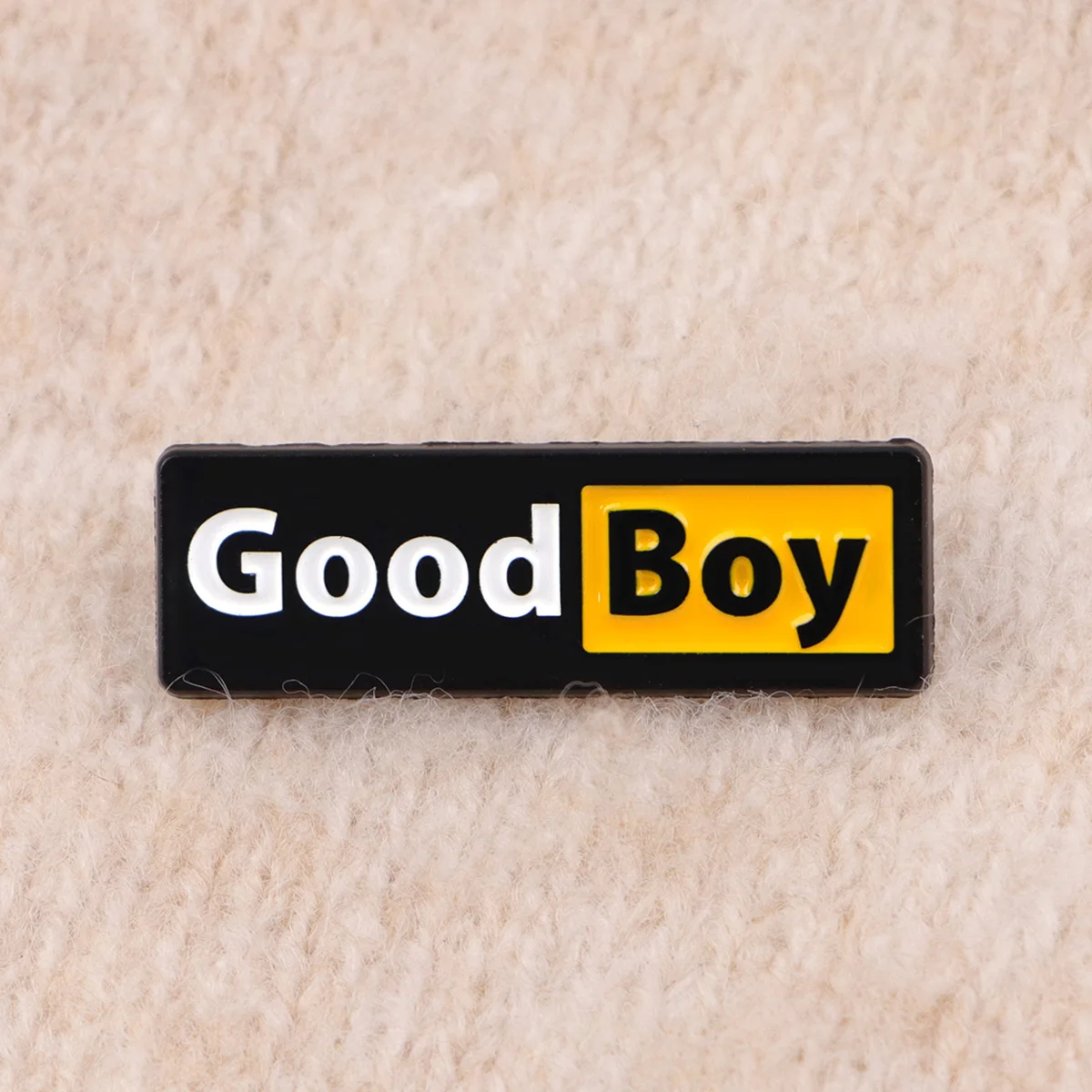 "صبي جيد" المينا دبوس لطيف الكرتون بروش الصنوبر التلبيب شارة بدبابيس على ظهره الملابس والاكسسوارات مضحك مجوهرات الأصدقاء هدية