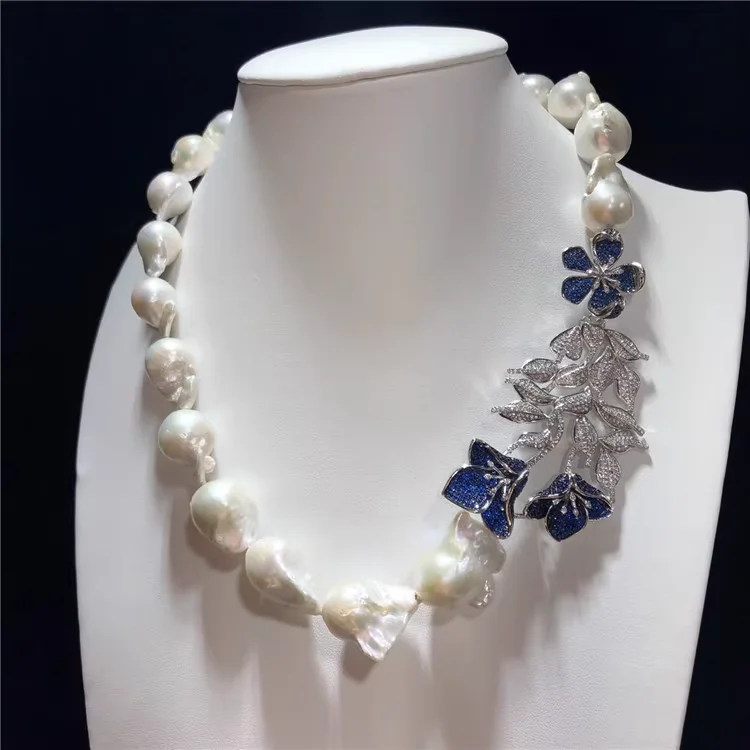 

Natural Baroque shaped pearl collarbone necklace