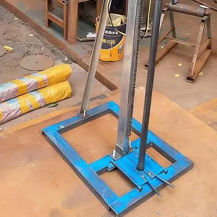 

Customized Household Electric Water Well Rig – Compact Handheld with Vertical Stand Design