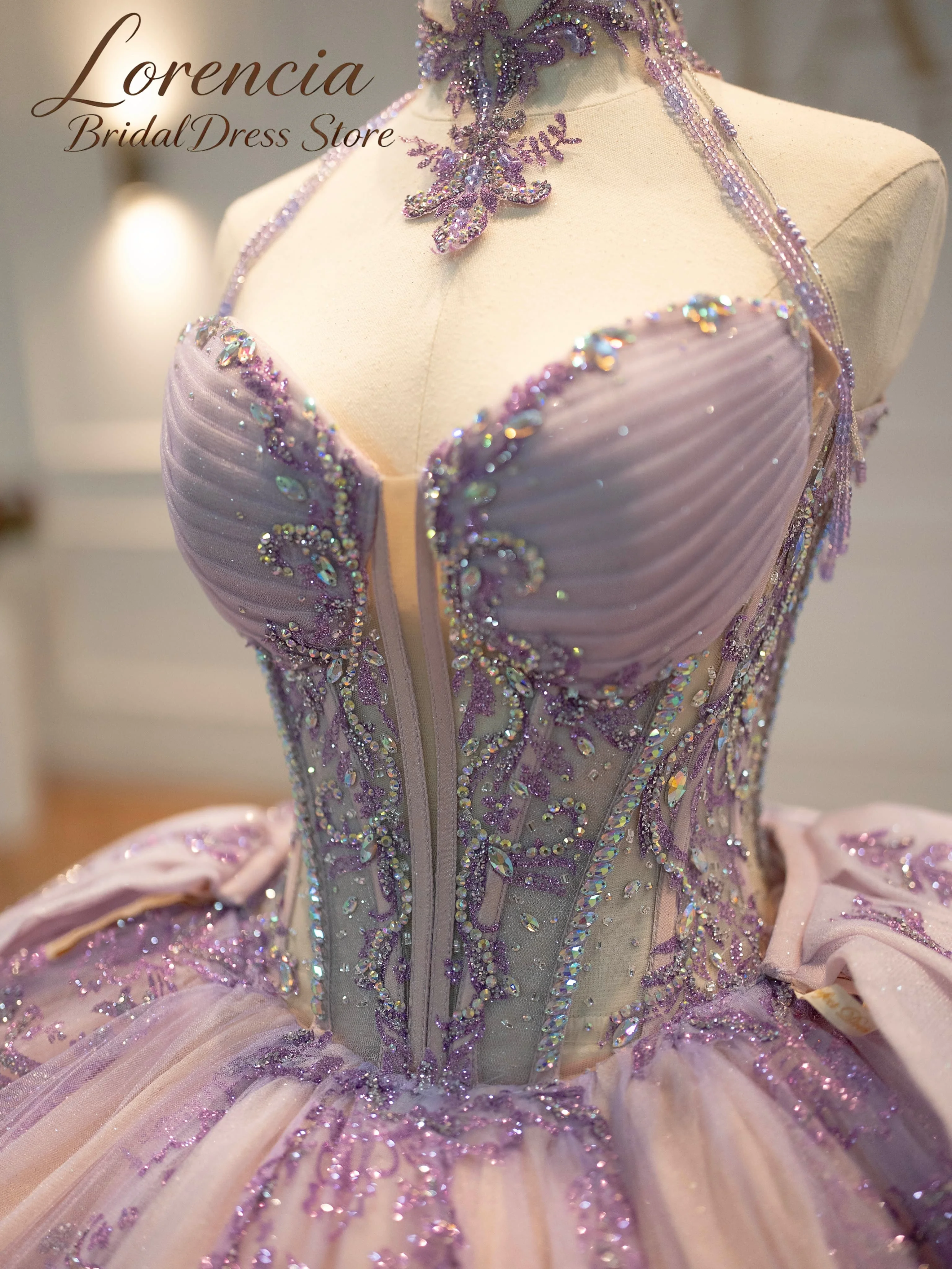 Elegant Halter Corset Quinceanera Dress Sparkle Tulle Heavy Lace Appliques Floor Length Ball Gown Customized Vestidos De 15 Años