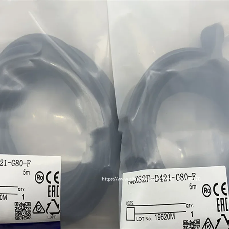 5Pcs New Sensor cable  XS2F-D422-G80-F XS2F-D421-G80-F