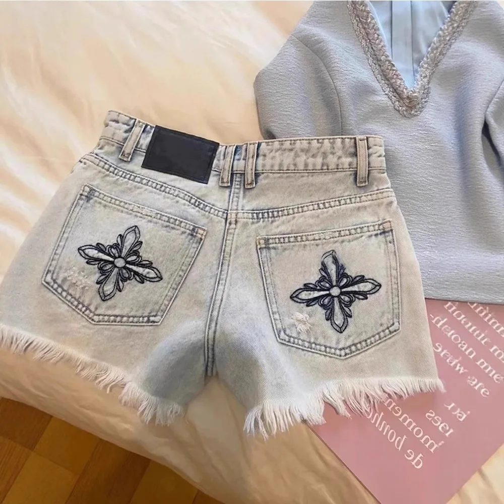 

2026 Summer Vintage Washed Denim Shorts High Waist Straight A-line Hot Pants Embroidery Raw Edge Sweet Cool Casual Women Bottoms