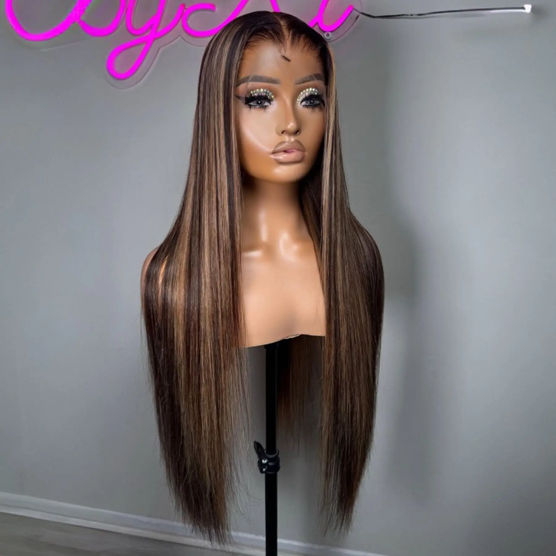 

Прямой мелированный медовый блондин цвет омбре синтетический парик фронта шнурка 13X4 для чернокожих женщин предварительно сорванный с детскими волосами бесклеевой парик