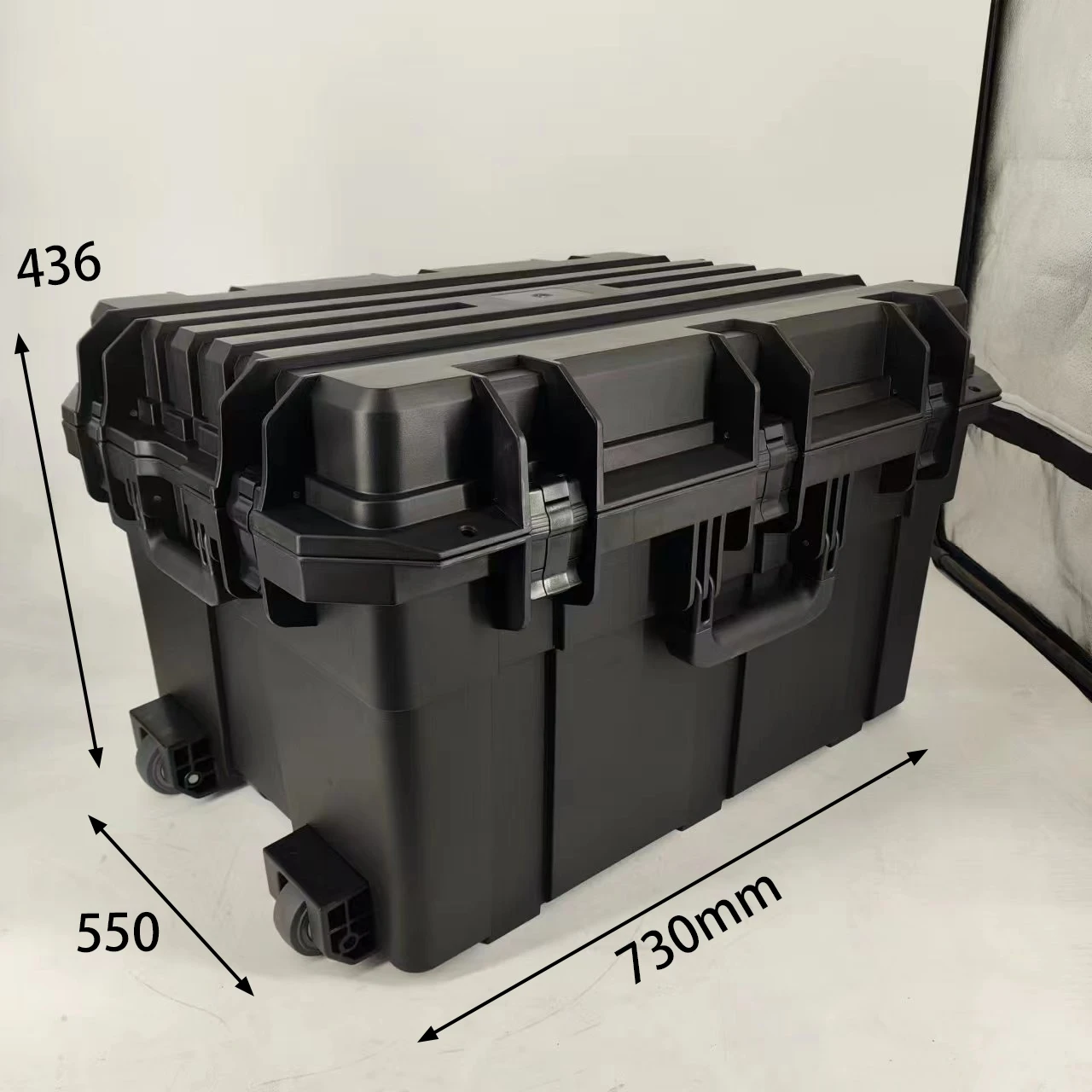 

DPC132-1 High Quality Hard Plastic Equipment Safety Protective IP67 Waterproof Tool Case With Tie Rods And Wheels