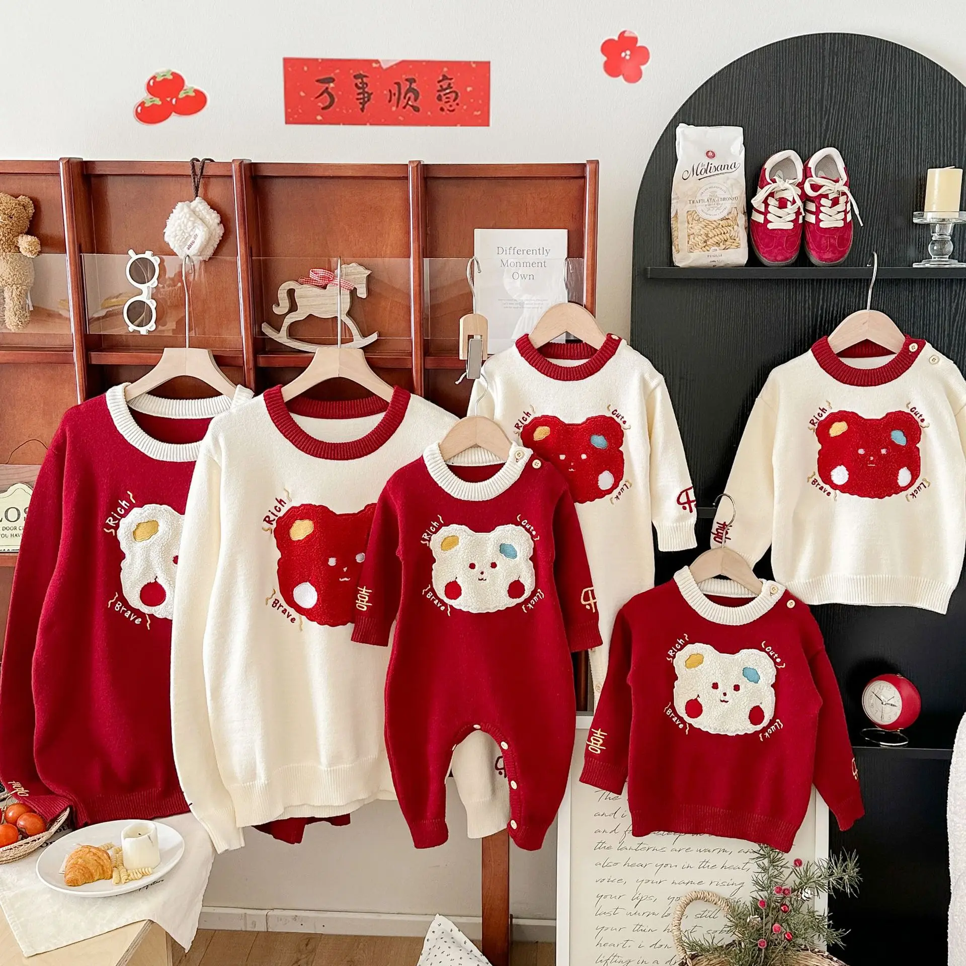 ‌2025 Autumn Winter Family Knit Sweater Cartoon Pattern New Year Outfit Father Mother Son Daughter Matching Outfit for Christmas