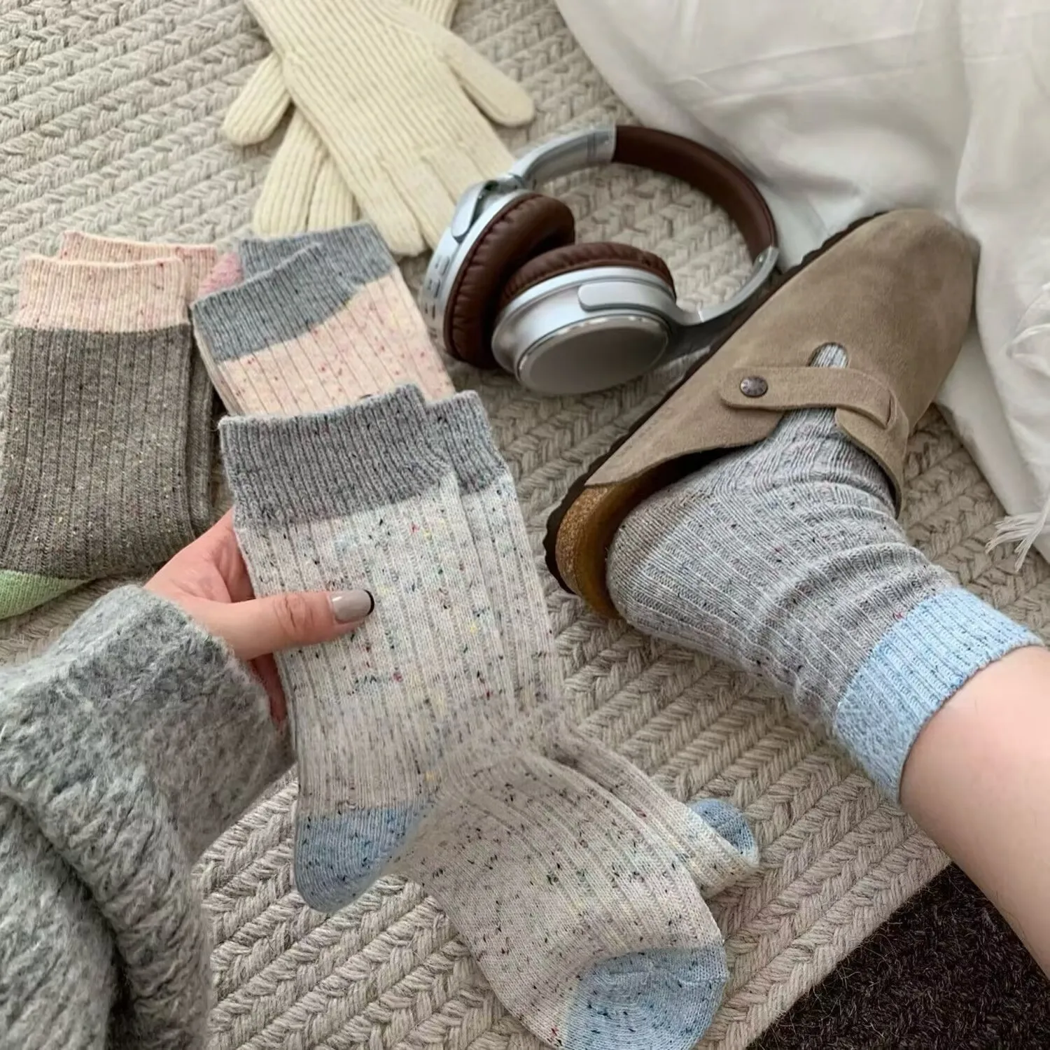 4 Pairs Winter Thick Warm Socks Women Korean Dongdaemun Color Blocking Chunky Knit Mid Cuff Stacked Socks