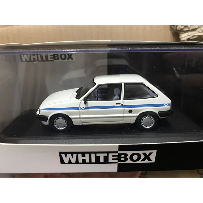 WHITEBOX Diecast 1:43 Scale Fiesta 1984 Simulation Alloy Car Model Static Display Collectible Toy Gift Souvenir Decration