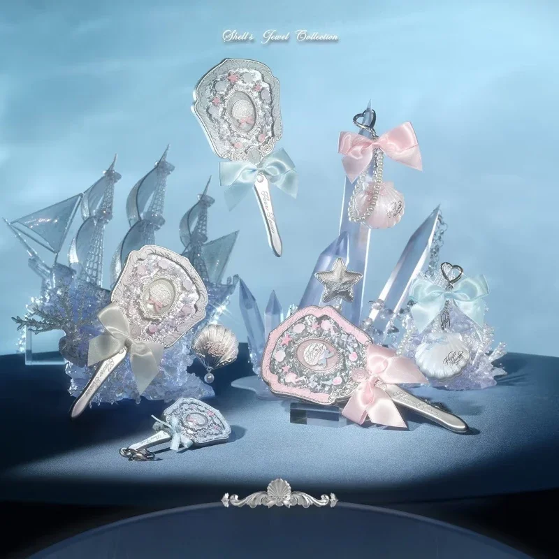 

Flower Knows Little Angel Series Hand Holding Mirror 3 Types Exquisite Relief Makeup Tools