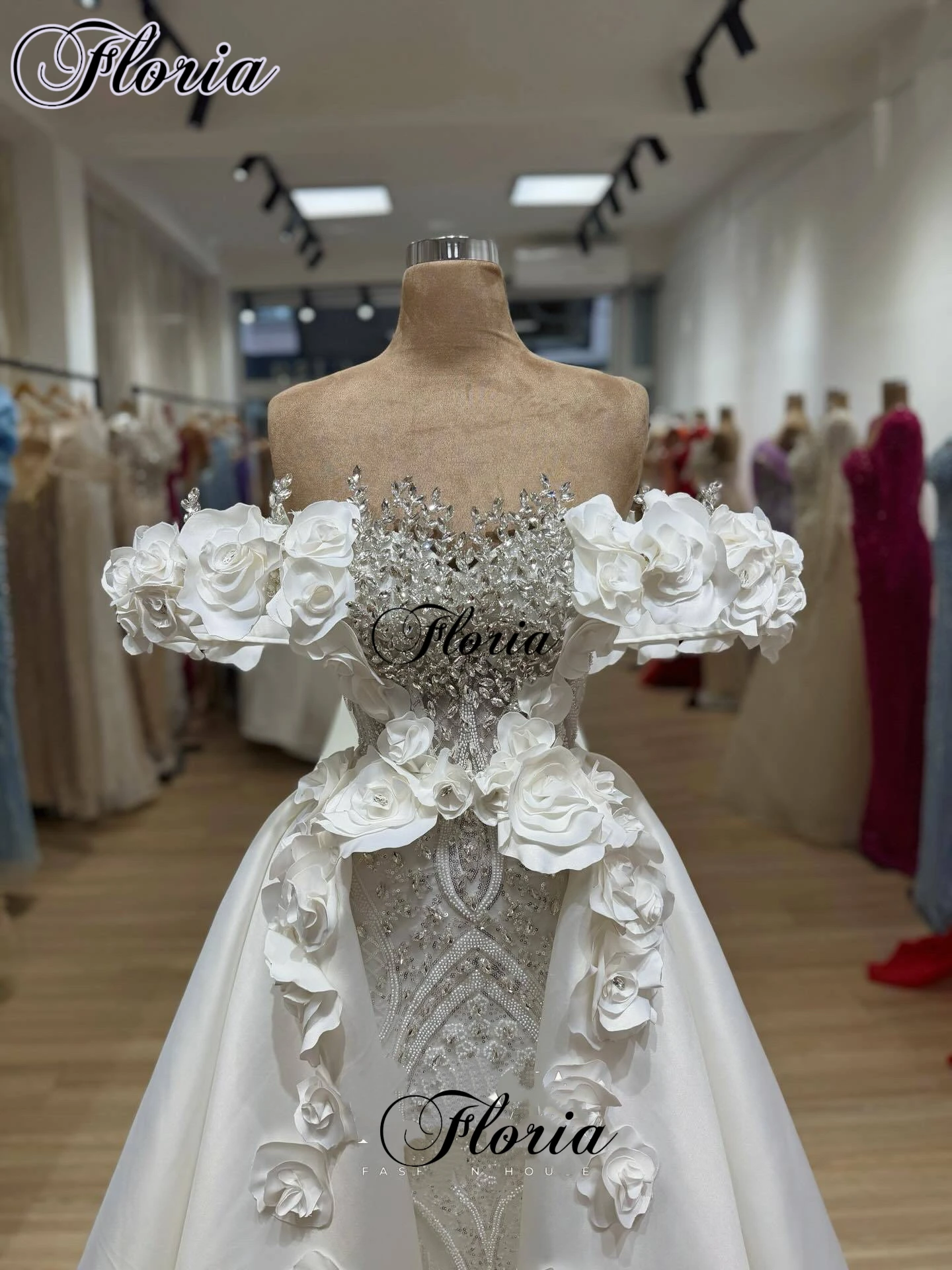 

2026 New White Celebrity Dresses With Detachable Train Elegant Sweetheart Evening Dresses Flowers Vestidos De Noche Customized