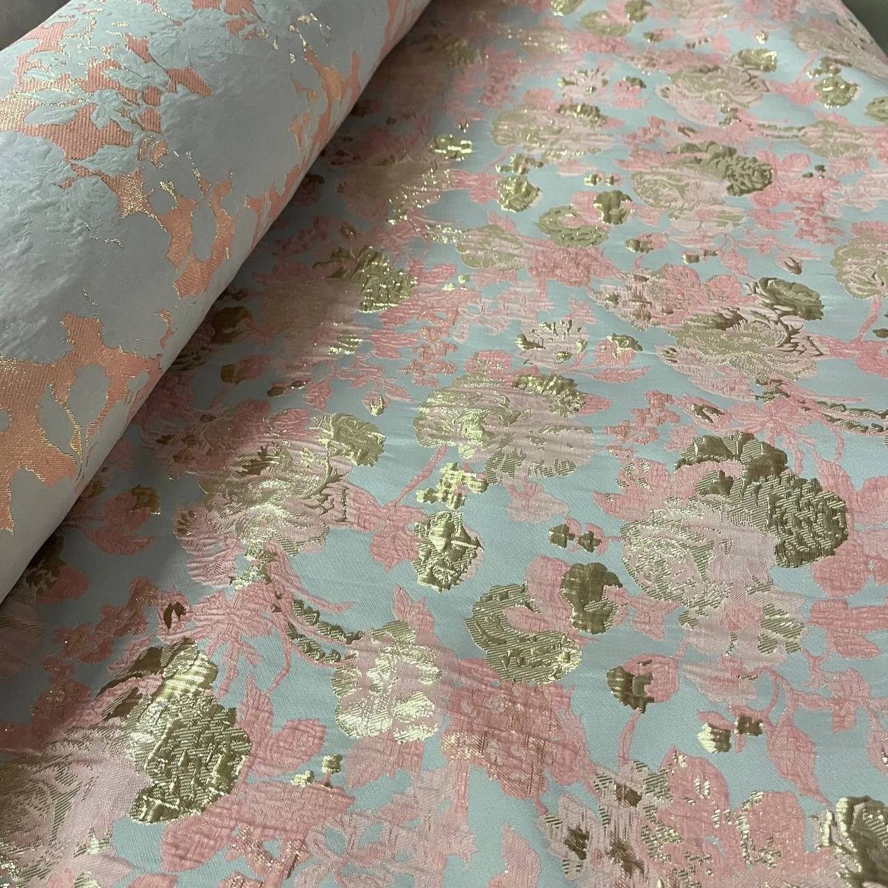 Embossed Jacquard Fabric Brocade Pink Rose Design Sewing Material Sofa Cheongsam Dress Garment Fabric 140cm Sold By Meter